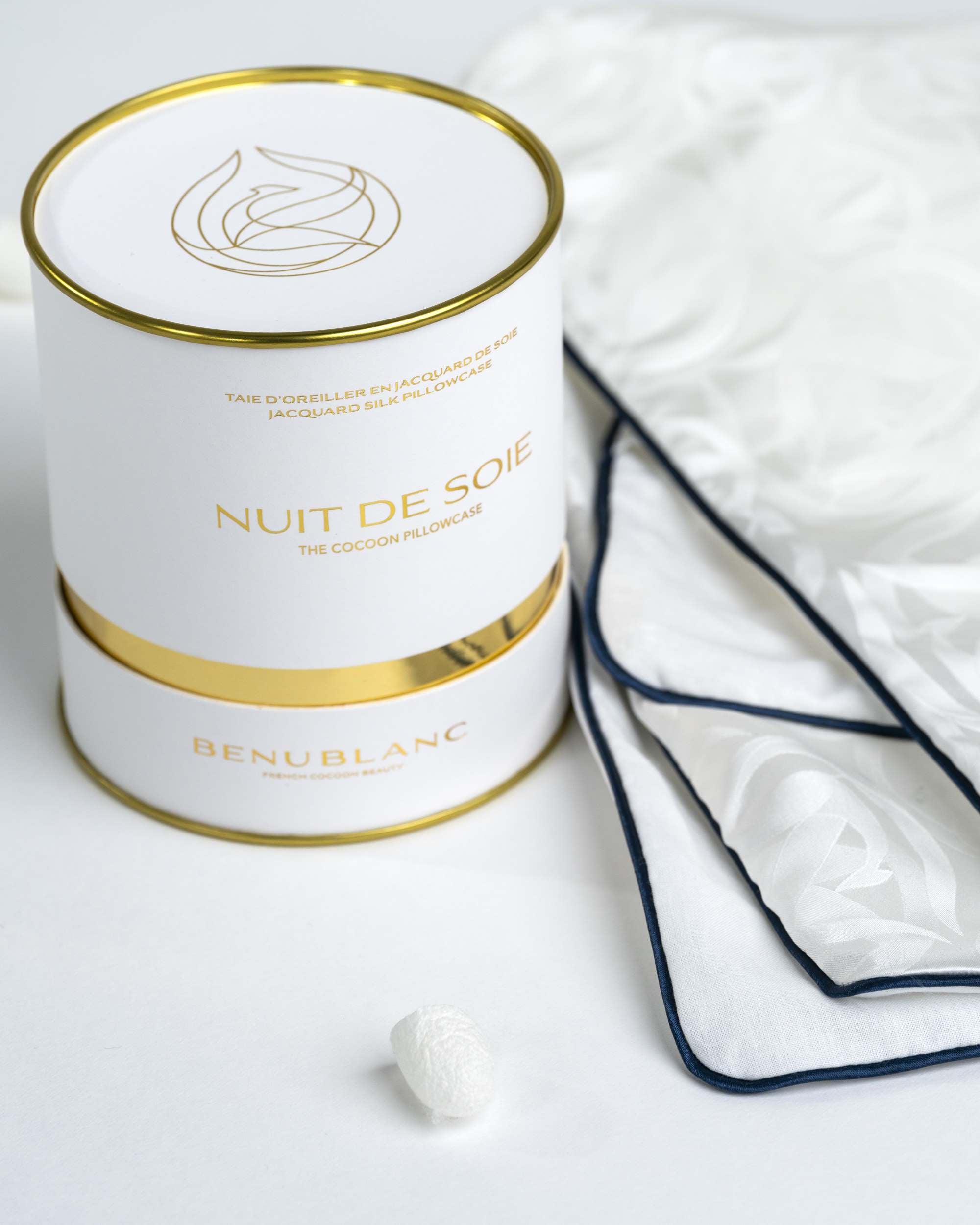 BENU BLANC - SILK COCOON PILLOWCASE - French silk, exceptional jacquard